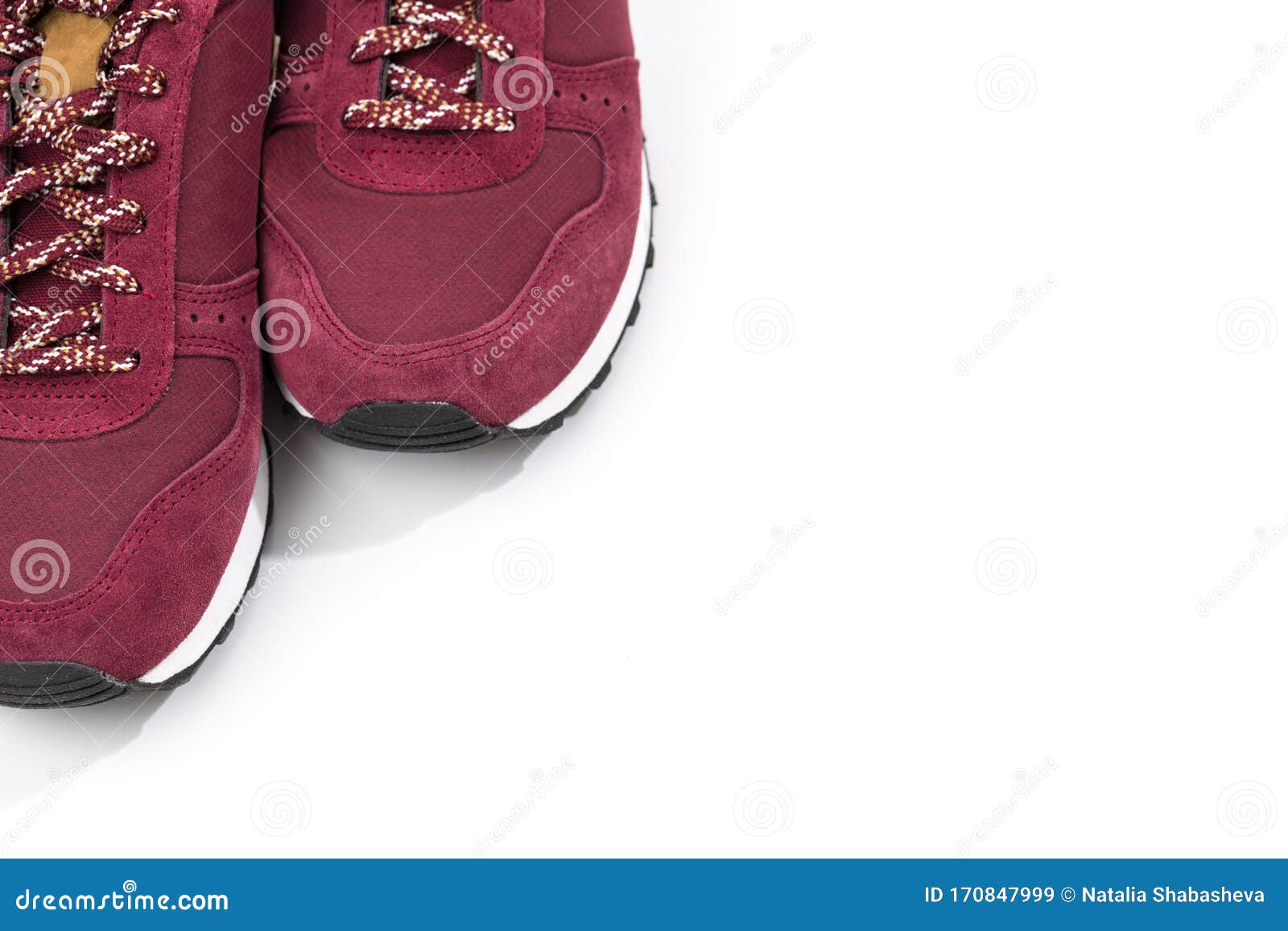 burgundy athletic shoes