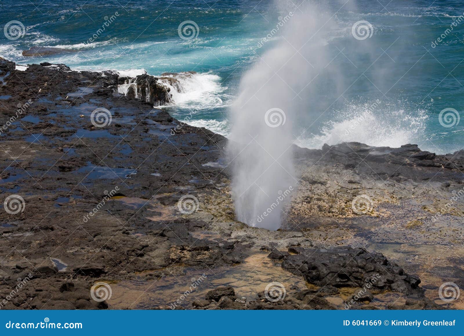 spouting horn blowhole, kauai, hawaii