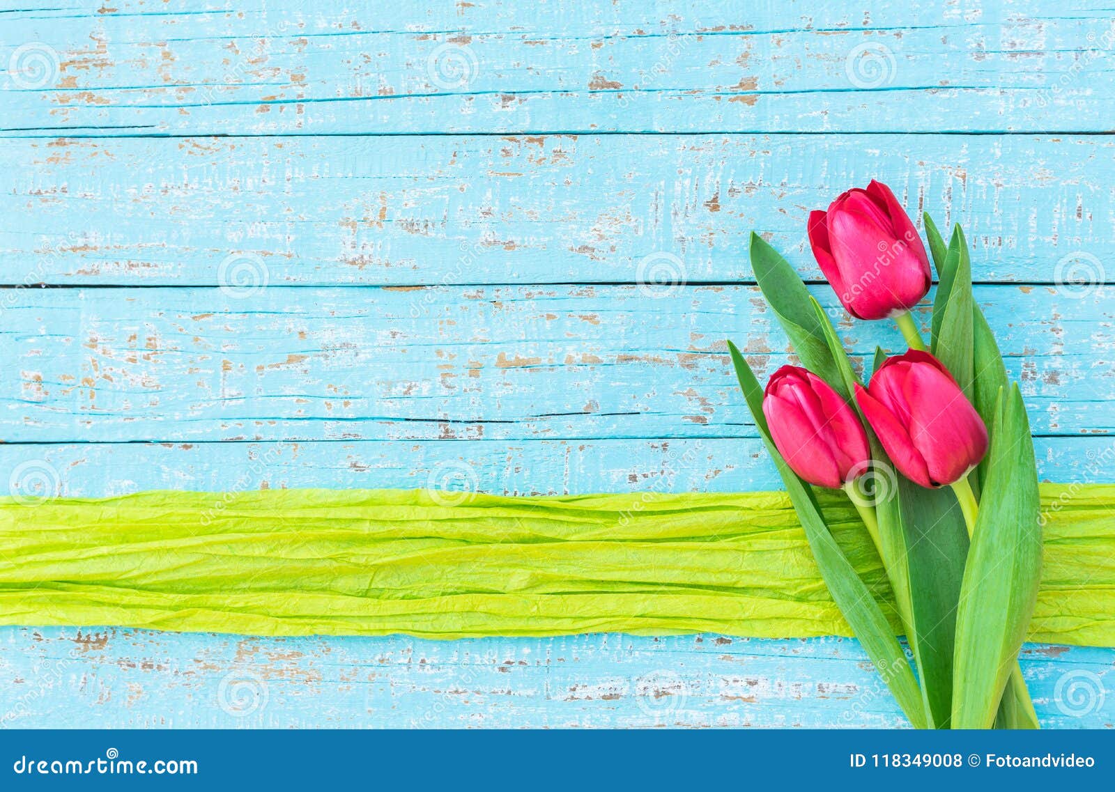 spring flowers background