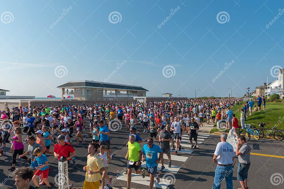 The Spring Lake 5 Mile Race Editorial Stock Photo Image of memorial