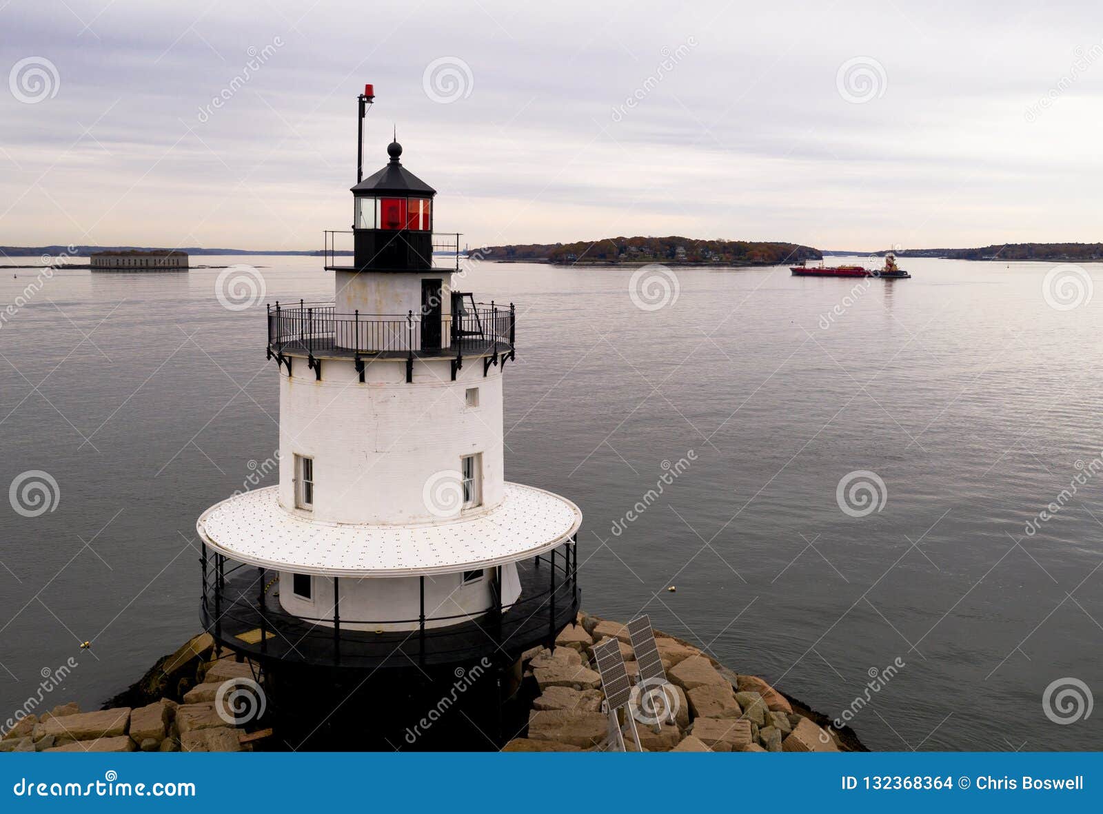 spring point ledge light sparkplug lighthouse beacon harbor portland