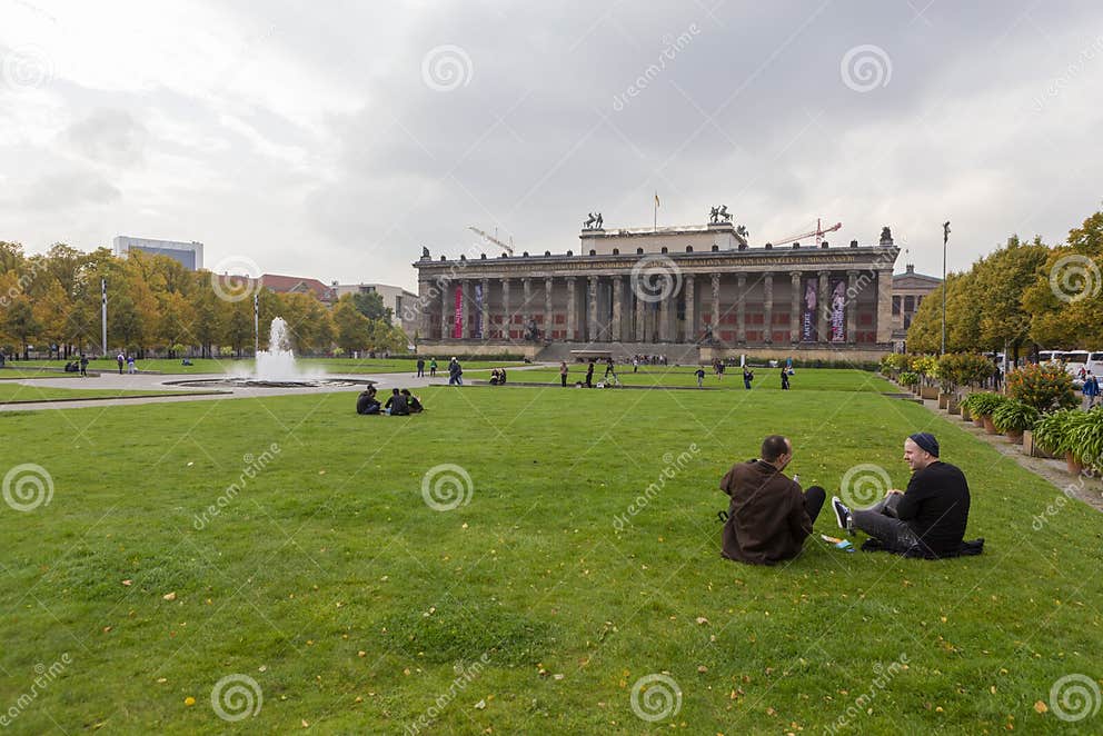 Springbrunnen Im Lustgarten, Granitschale Im and Altes Museum Editorial