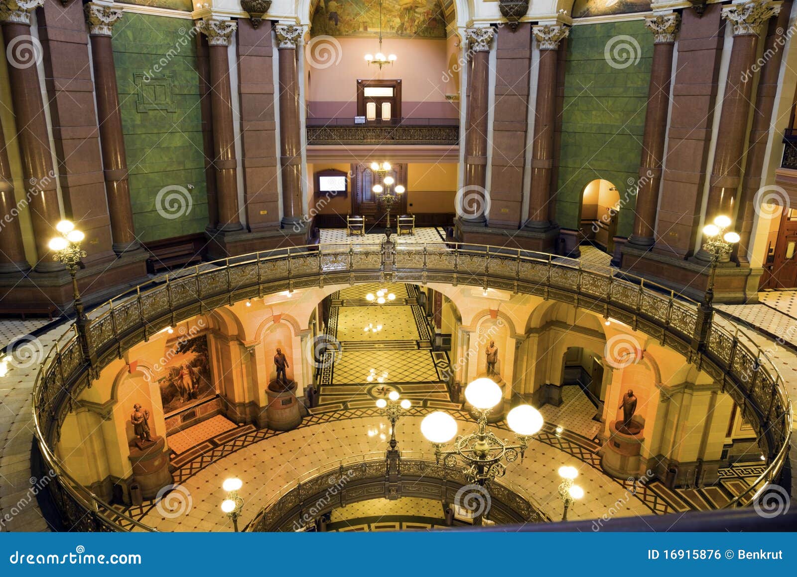 springfield, illinois - state capitol