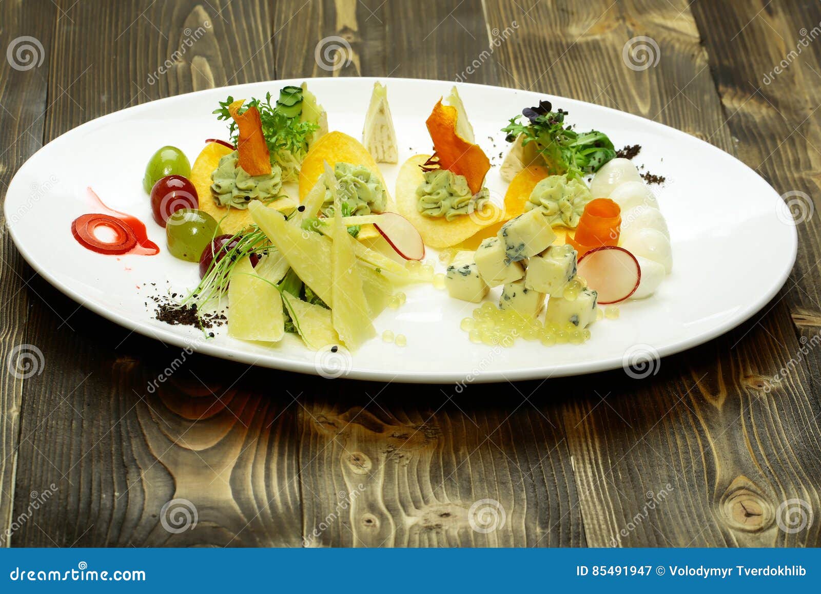 Set Di 4 Piatti Per Snack Con Divisori, Piatto Per Frutta A 5 Scomparti Adatto Per Frutta Secca Caramelle Ecc 99534447