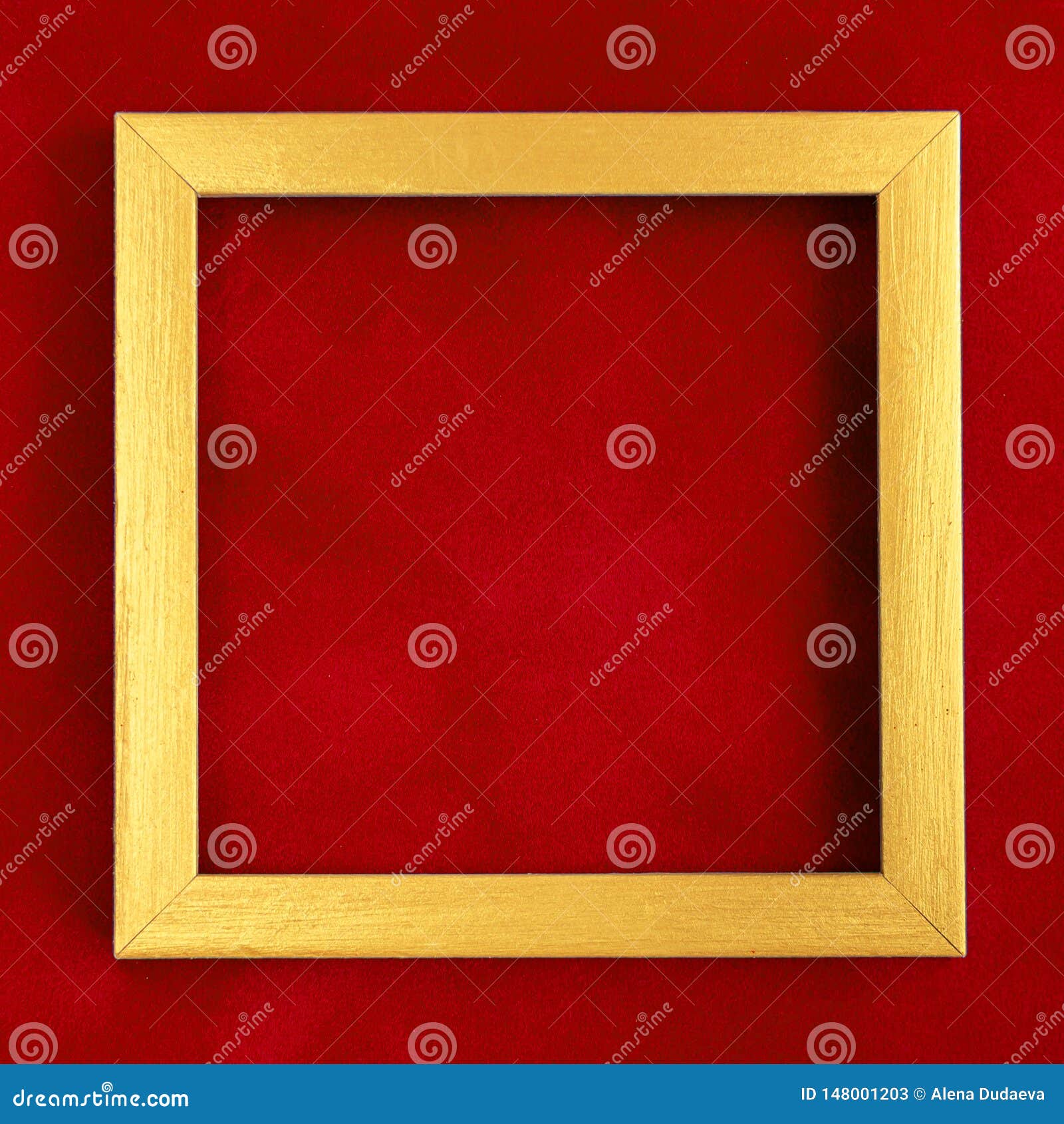Uartig kjole udslæt Square Golden Wooden Frame on Red Velvet Background Stock Image - Image of  background, luxury: 148001203