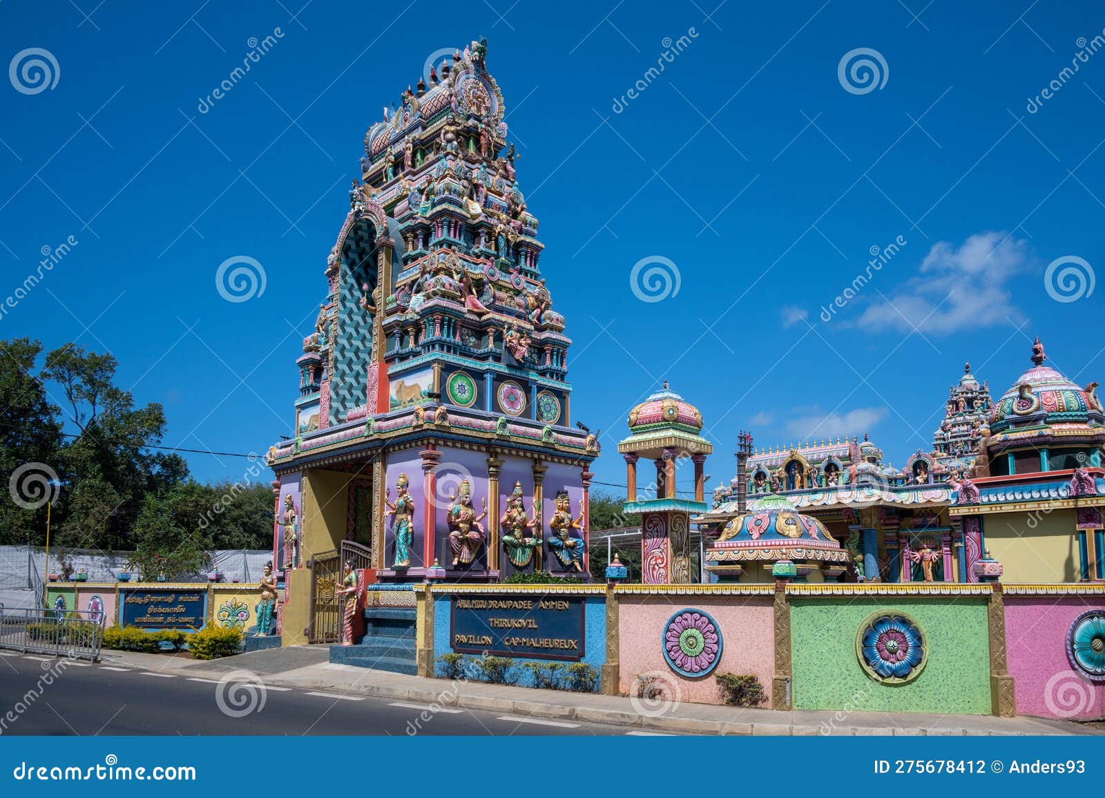 Sri Draupadi Amman Kovil Pavillion Temple Hindou Cap Malheureux ...