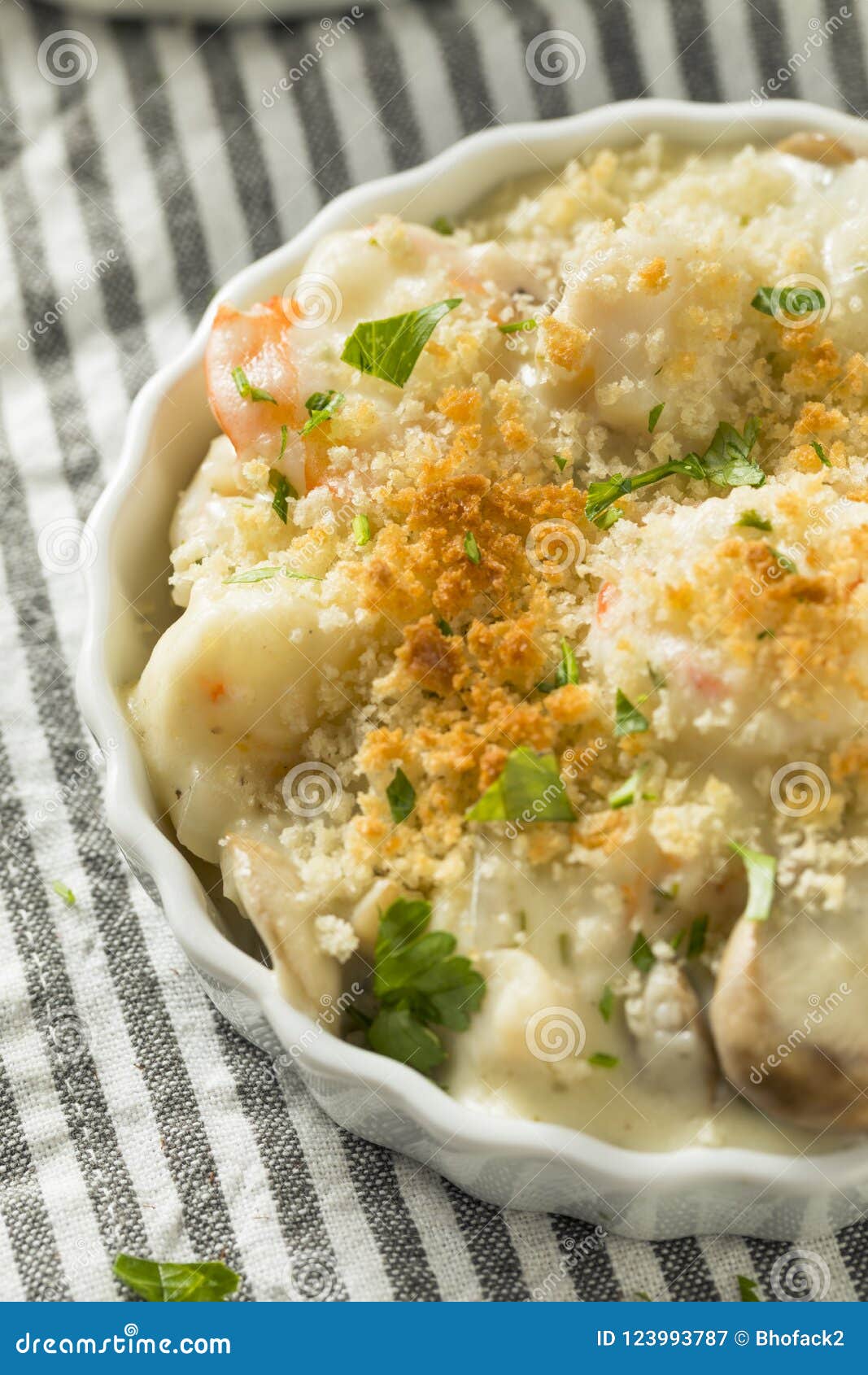 St Cuit Au Four Jacques Scallops De Coquilles Image stock Image du