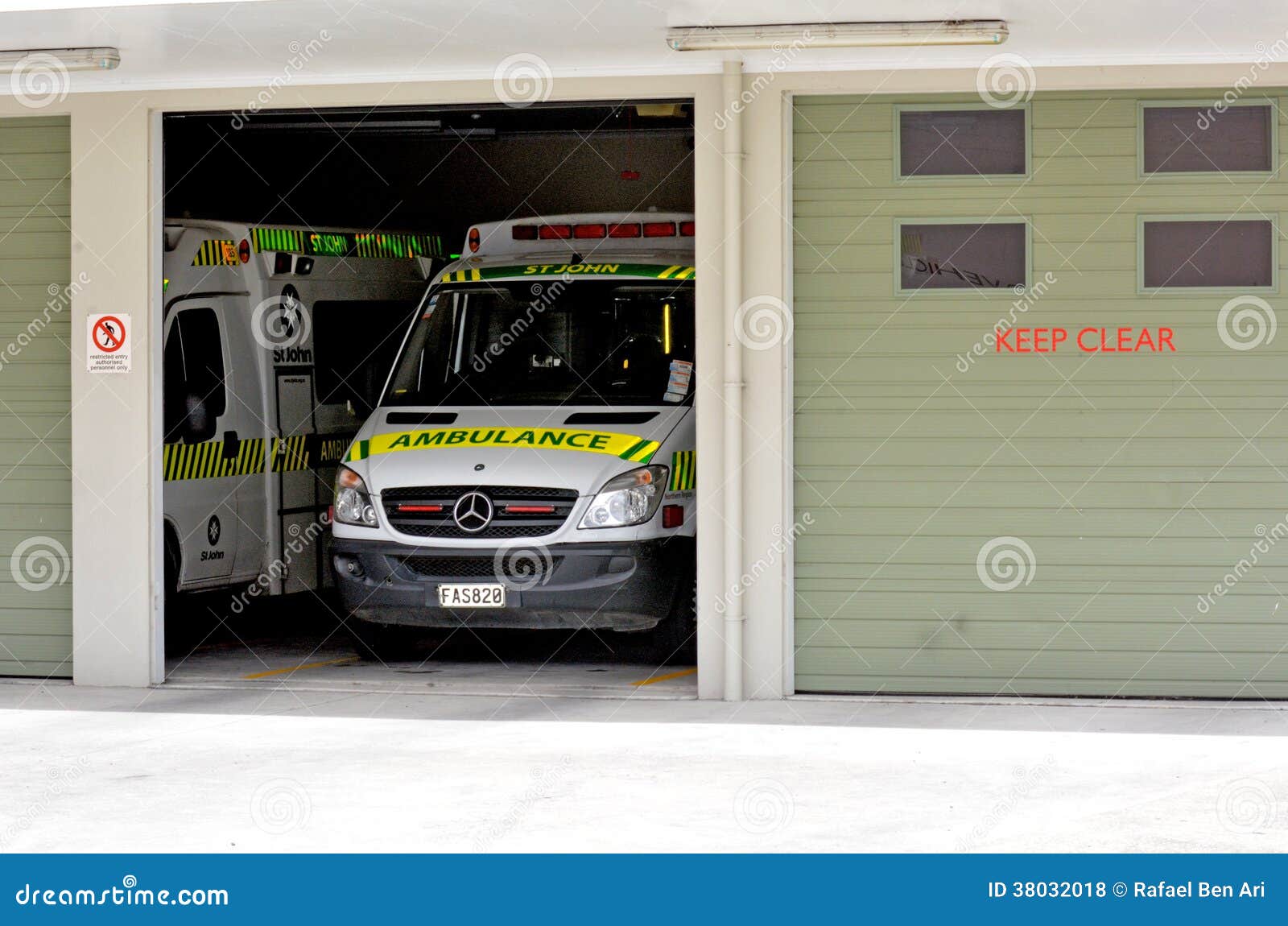 St John New Zealand First Aid Editorial Stock Photo Image of doctor