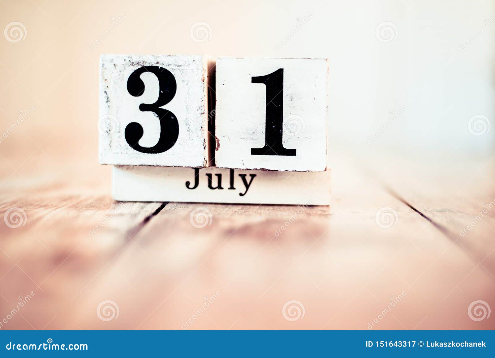 31st of July - 31 July - National Avocado Day.National Raspberry Cake Day Stock Image - Image of meeting, deadline: 151643317