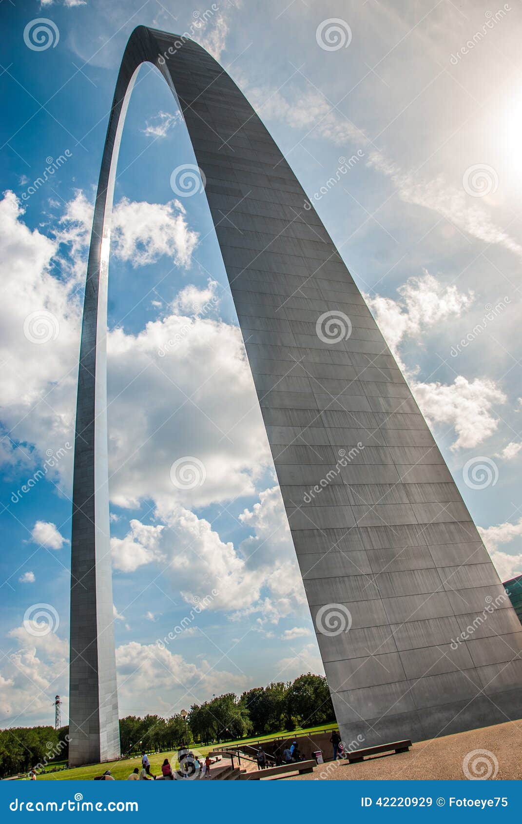 St Louis Arch in Missouri editorial stock image. Image of landscape - 42220929