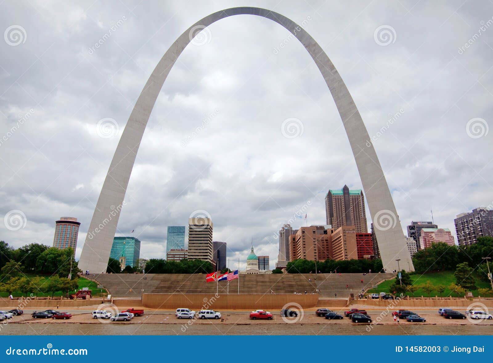 St. Louis Gateway Arch editorial stock photo. Image of jefferson - 14582003