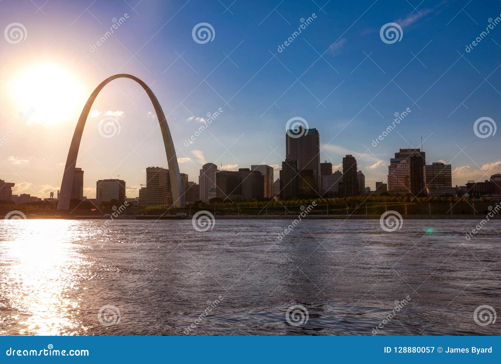 St. Louis, Missouri Skyline Across The Mississippi River Stock Image - Image of louis, river ...