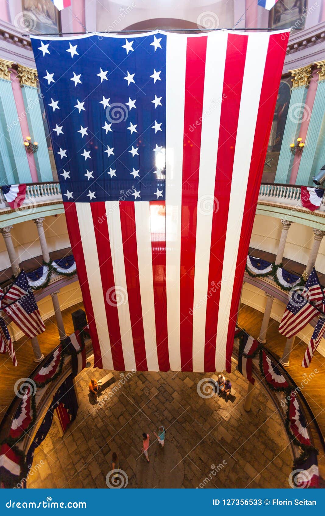 ST. LOUIS, MO, USA - JULY 9, 2018 - Replica Of The Garrison Flag Editorial Stock Photo - Image ...