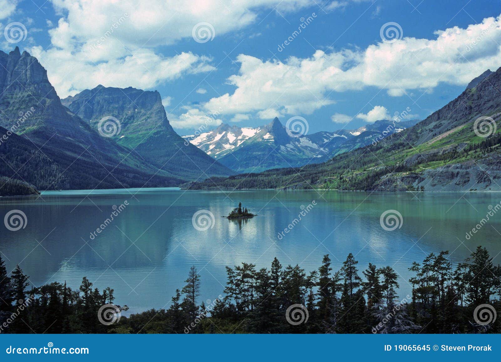 st marys lake in glacier np
