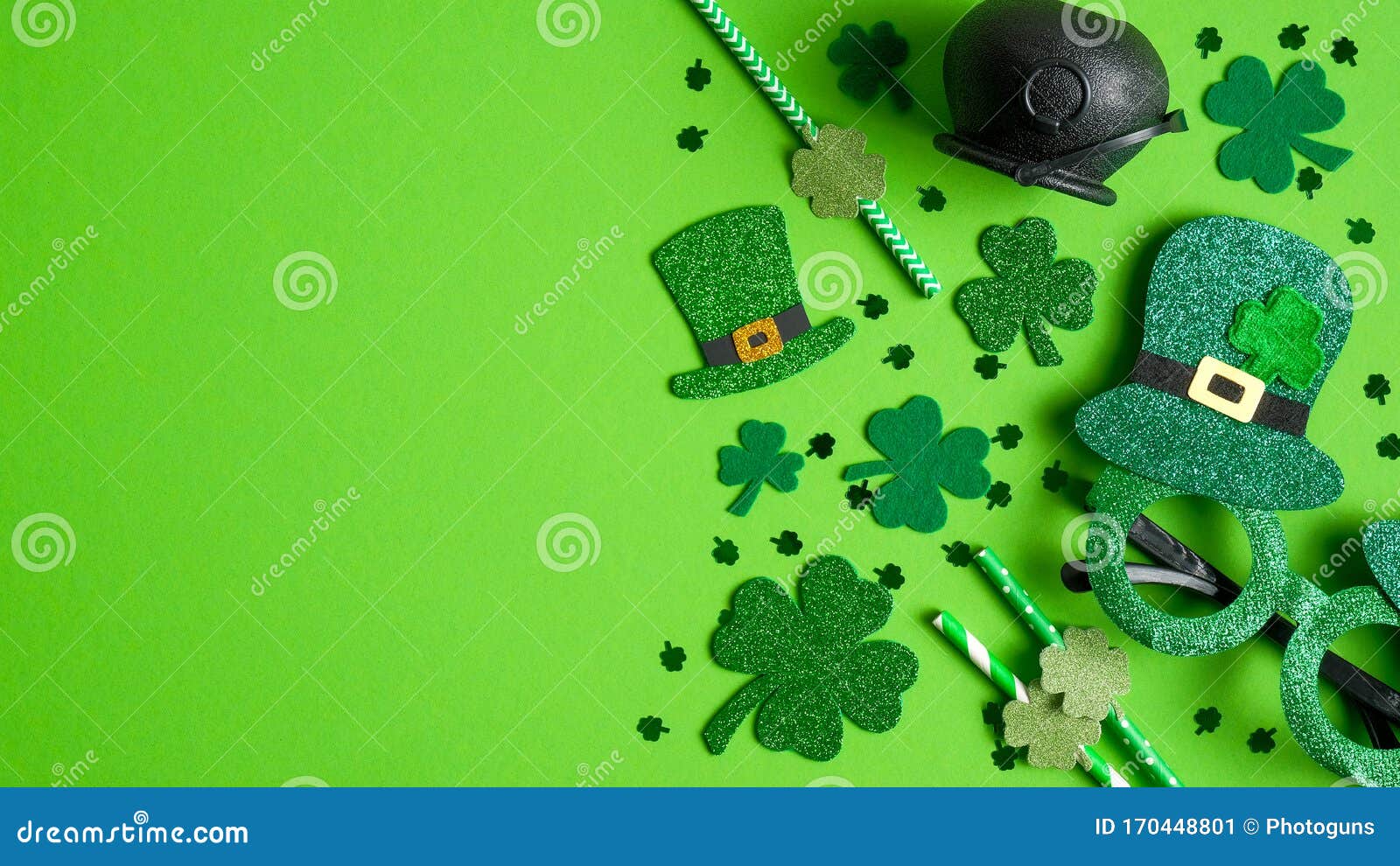 Patrick's Day; Irish Banner with Ribbon; Lucky; Shamrock; Kraft; St