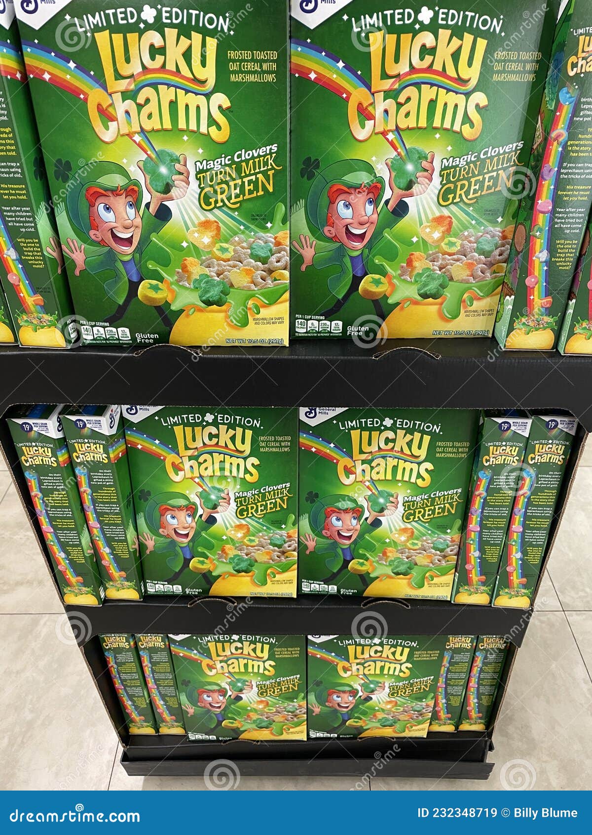 Review: St. Patrick's Day Edition Lucky Charms with Green Clovers Cereal -  Cerealously