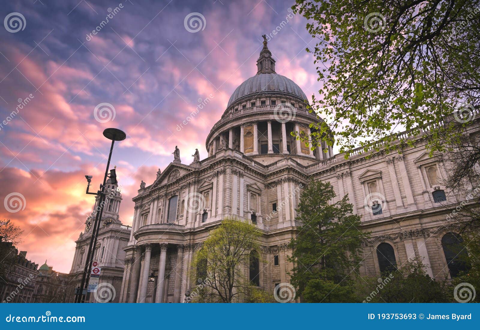st. paul`s cathedral in central london, uk
