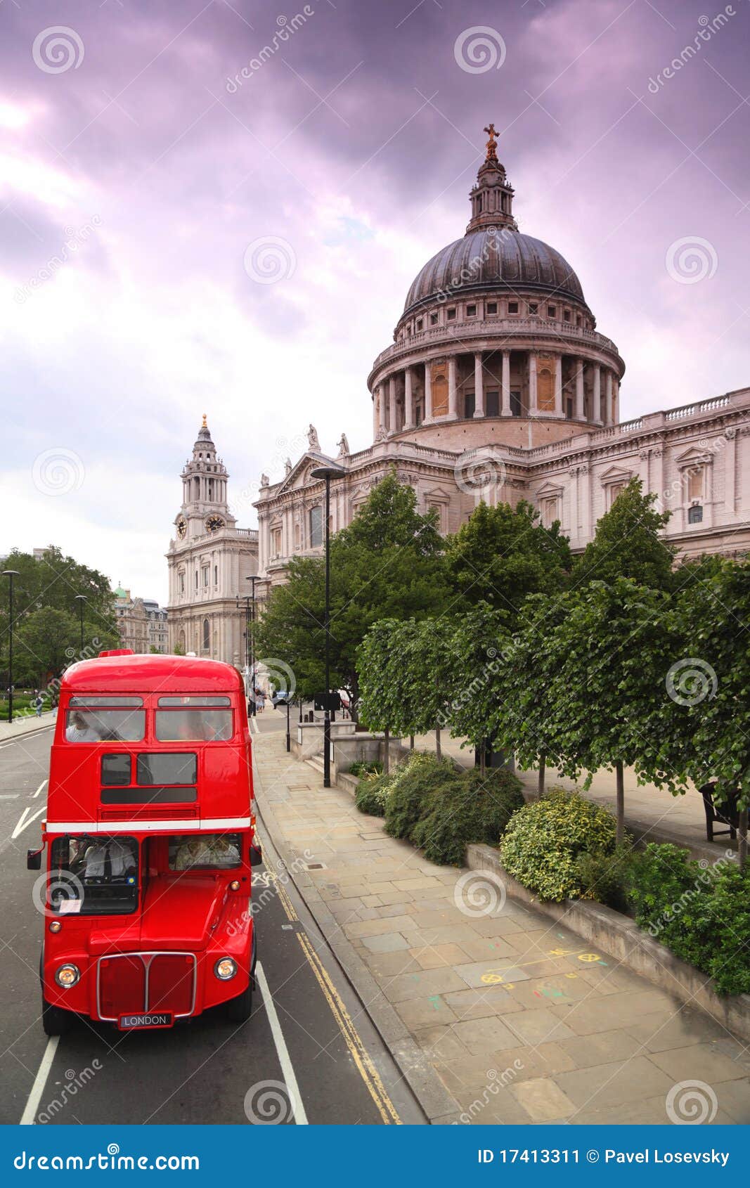 st. paul's cathedral and double-decker