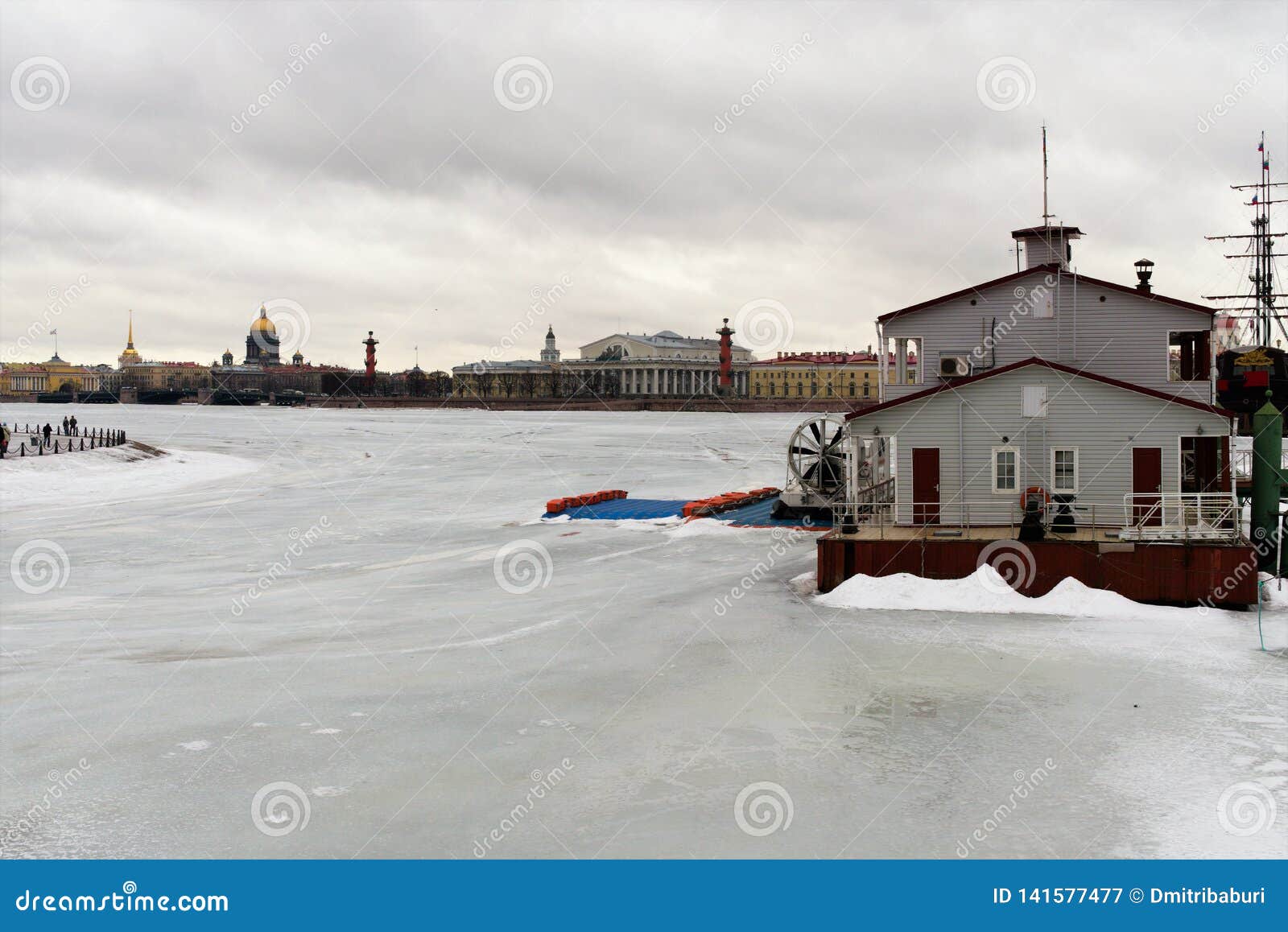 st. petersburg, russia, march 10, 2019. view arrow vasilyevsky island from the petrograd side of the river pier.