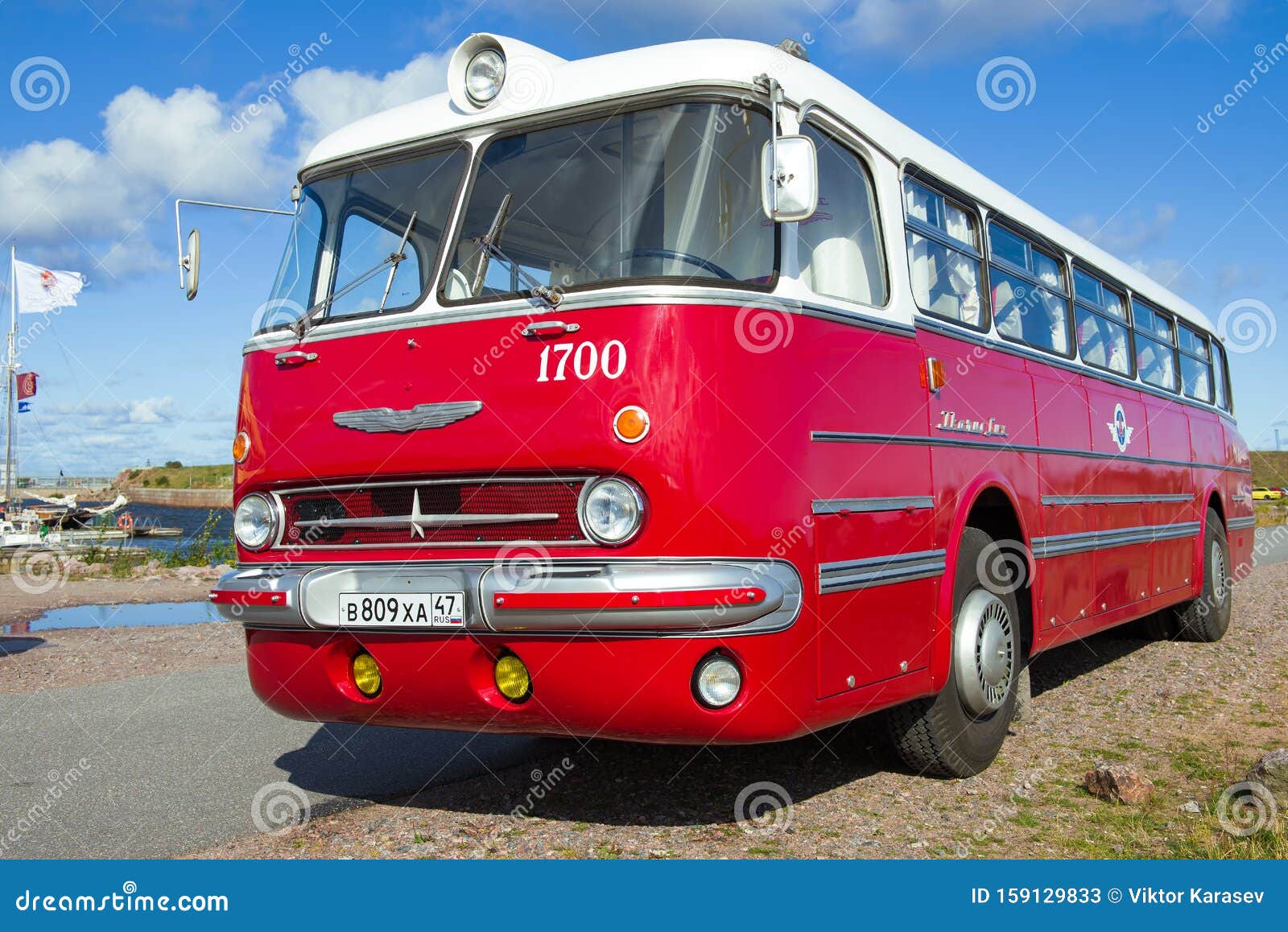 Last Bus Standing - Last Model Of Ikarus 489 Polaris Designed In Hungary  Returned To Its Hometown - Hungary Today