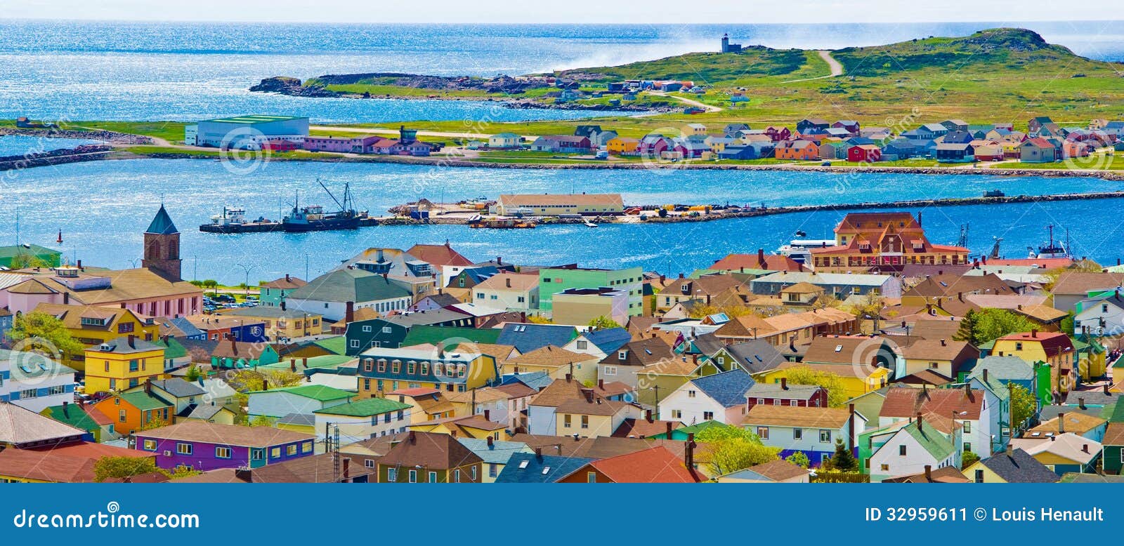 St Pierre und Miquelon stockbild. Bild von dock, haus 32959611