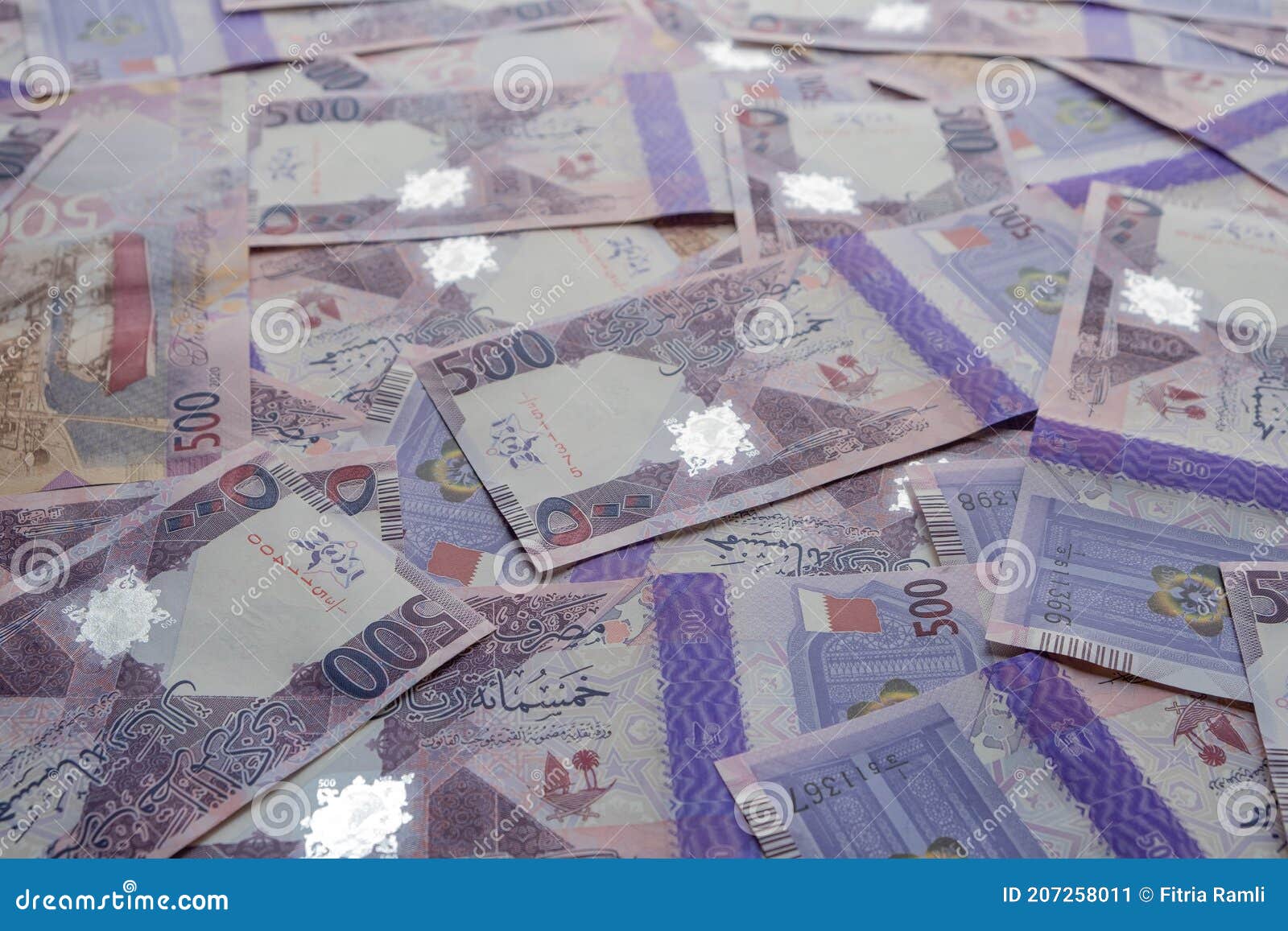 New 500 Qatari Riyal Banknote Royalty Free Stock Photography new-500-qatari-riyal-banknote-royalty-free-stock-photography