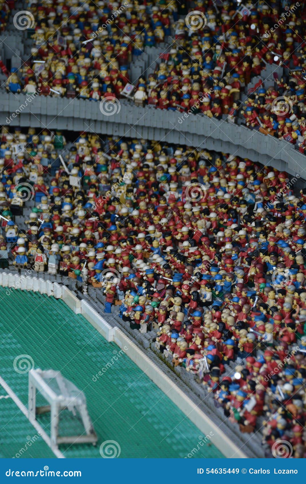 Stade De Football Fait à Partir Du Bloc En Plastique De Lego Image