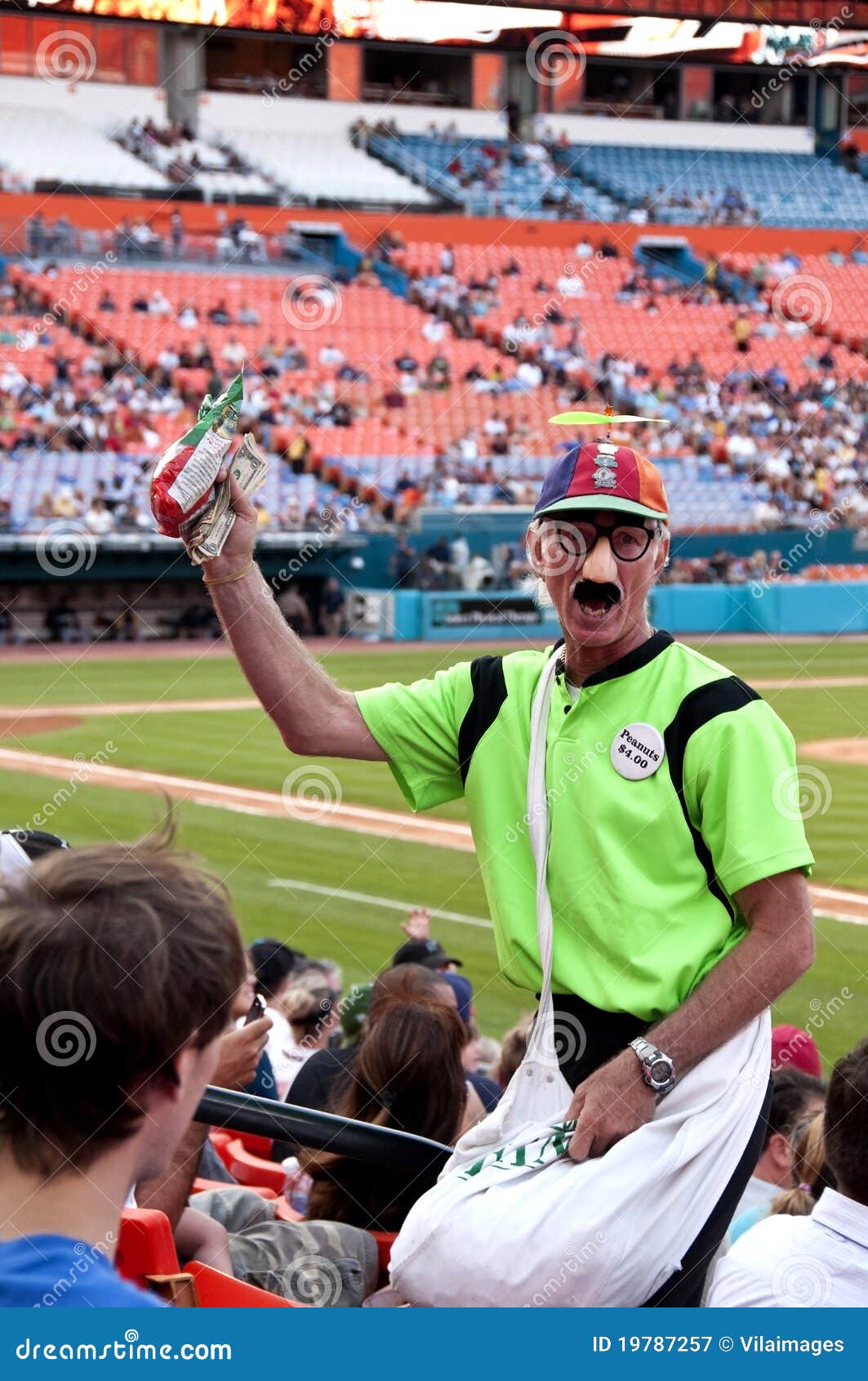 Stadium Vendor editorial photography. Image of major - 19787257