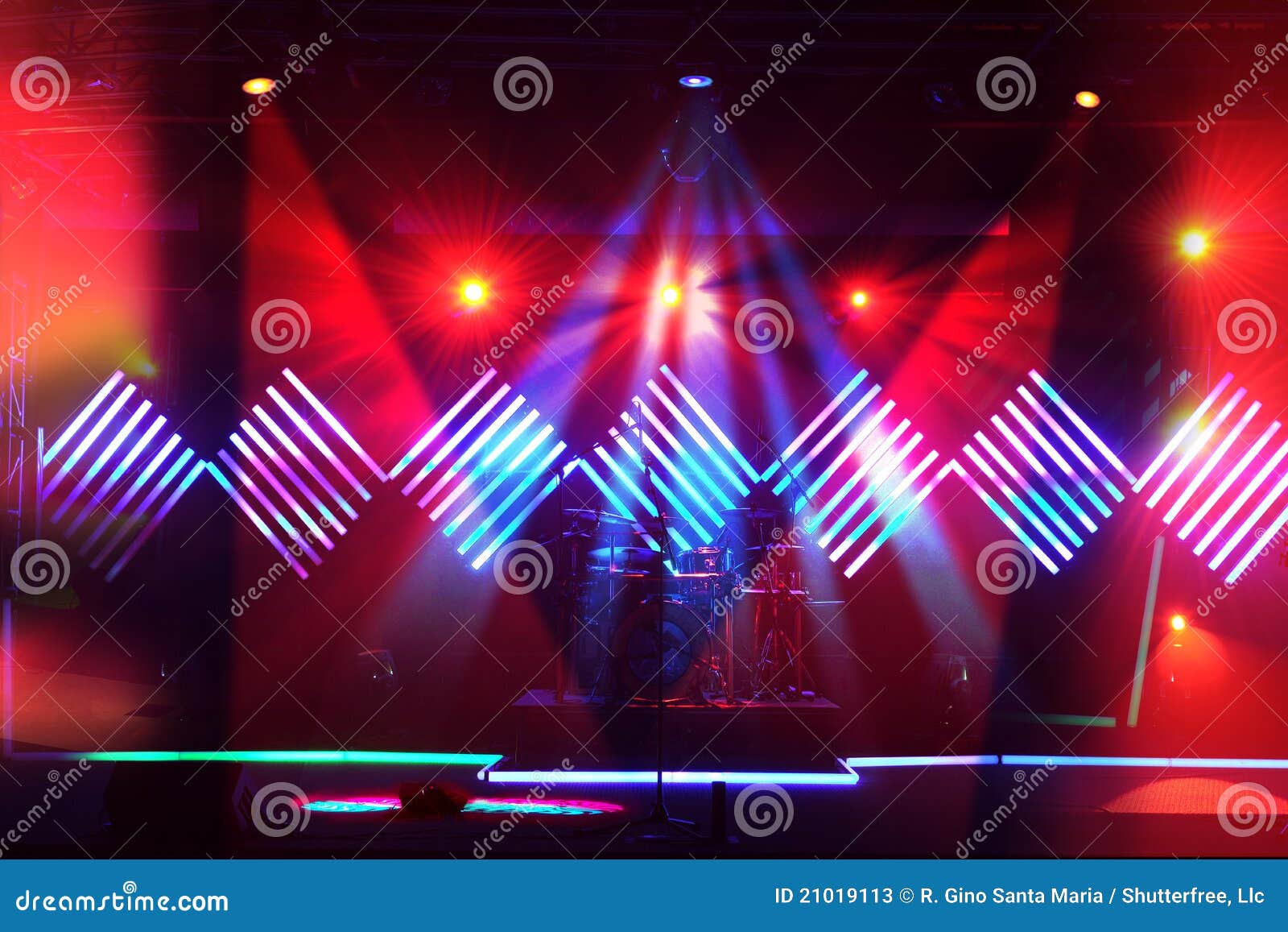 56,605 Stage Lights Stock Photos - Free & Royalty-Free Stock Photos from  Dreamstime