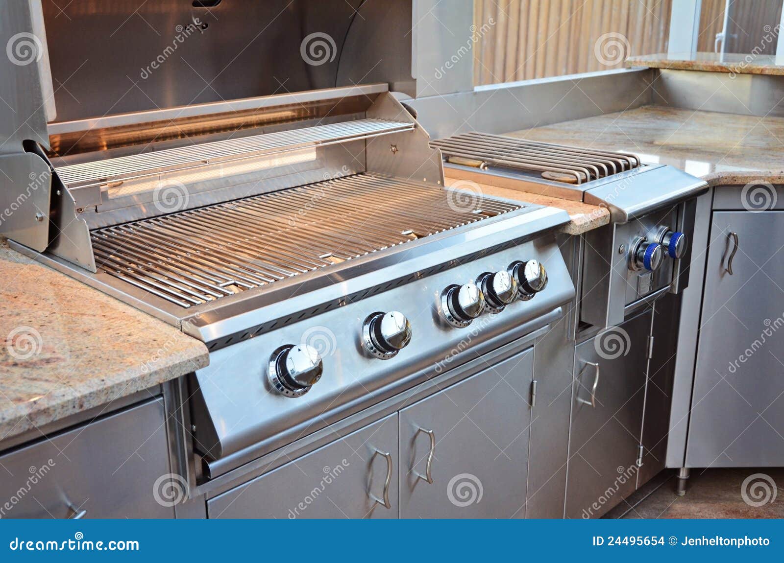 clean outdoor kitchen grill