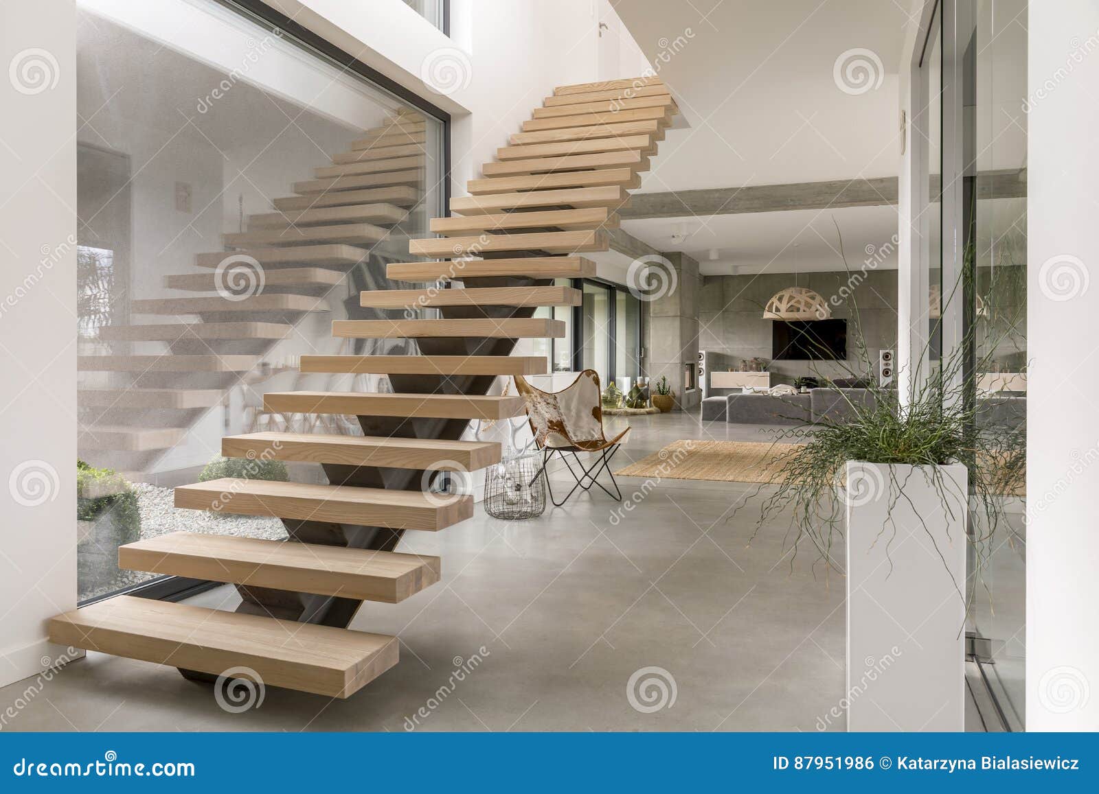 Stairs in modern villa stock photo. Image of room, minimalistic 87951986