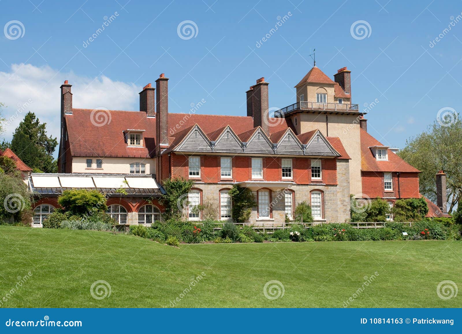 Standen House and garden editorial stock photo. Image of trust 10814163