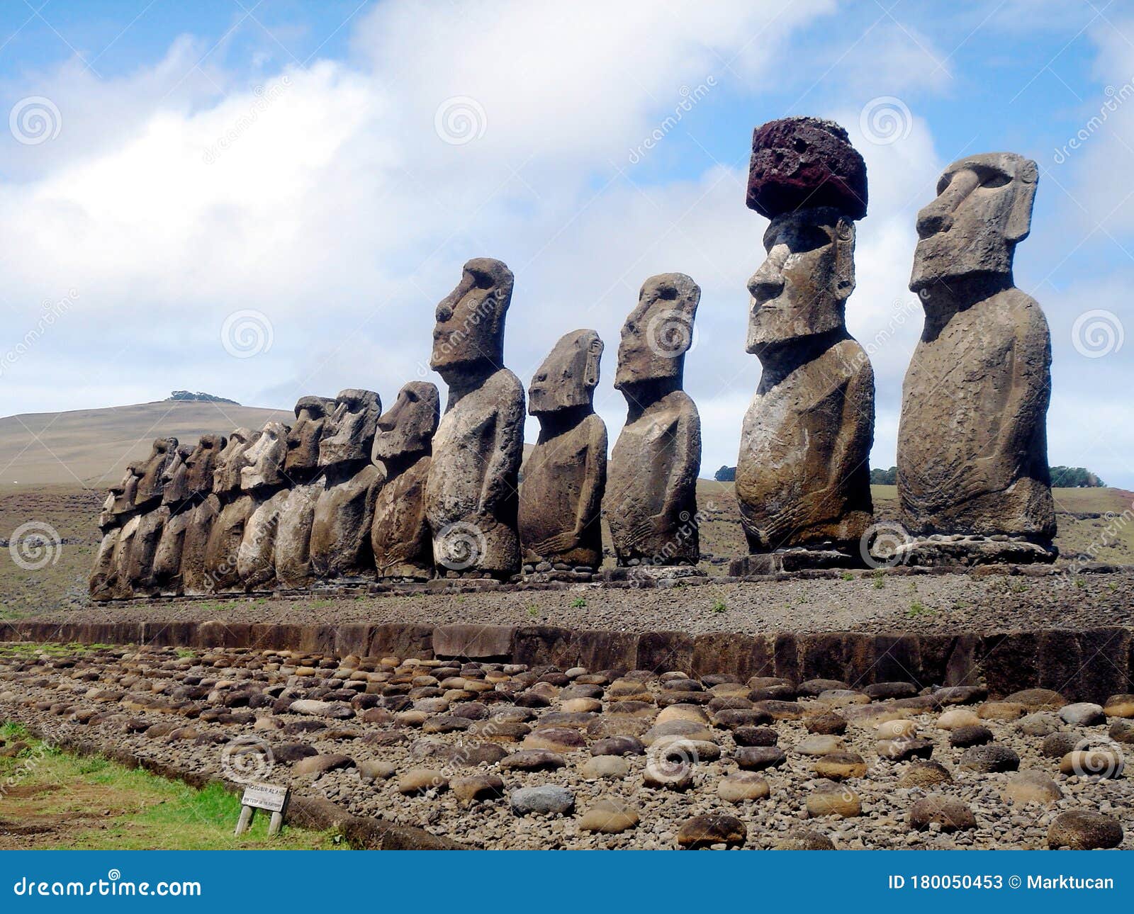 standing-moai-ahu-tongariki-easter-islan