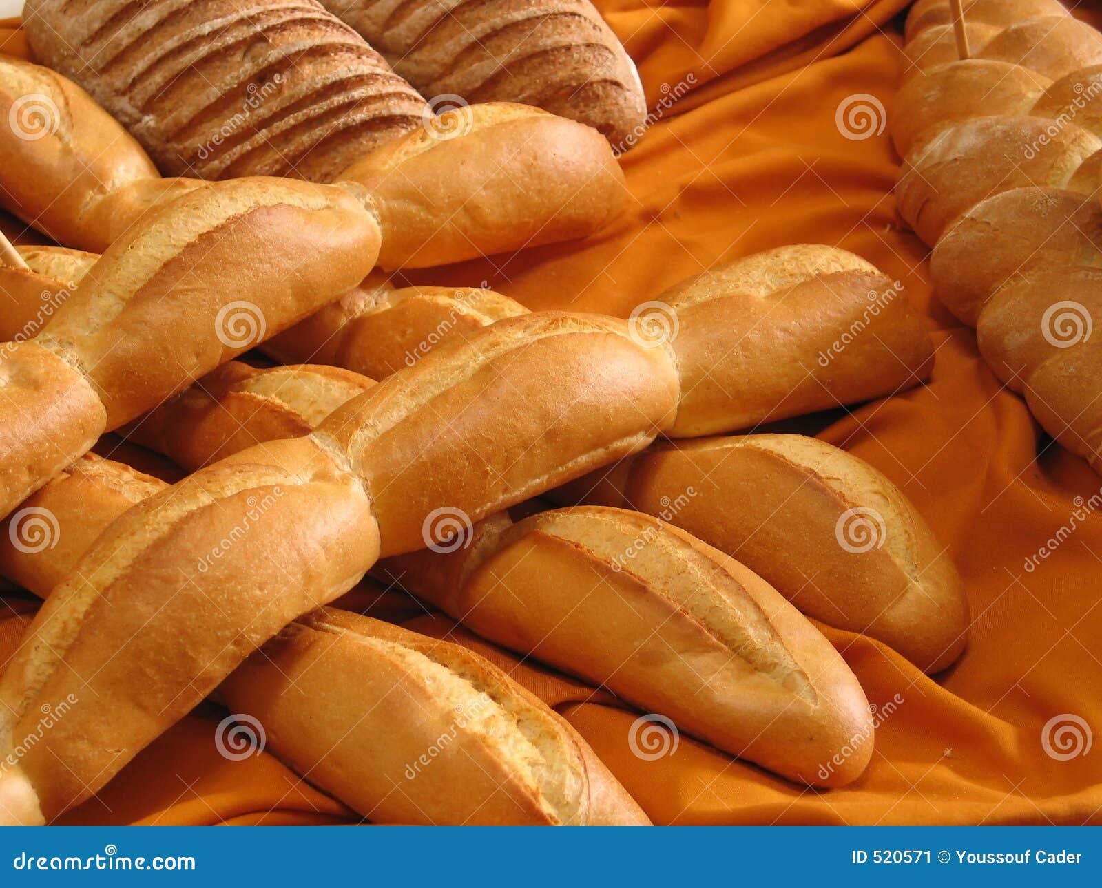Stangenbrote stockbild. Bild von stangenbrot, nahrung, gebäck - 520571
