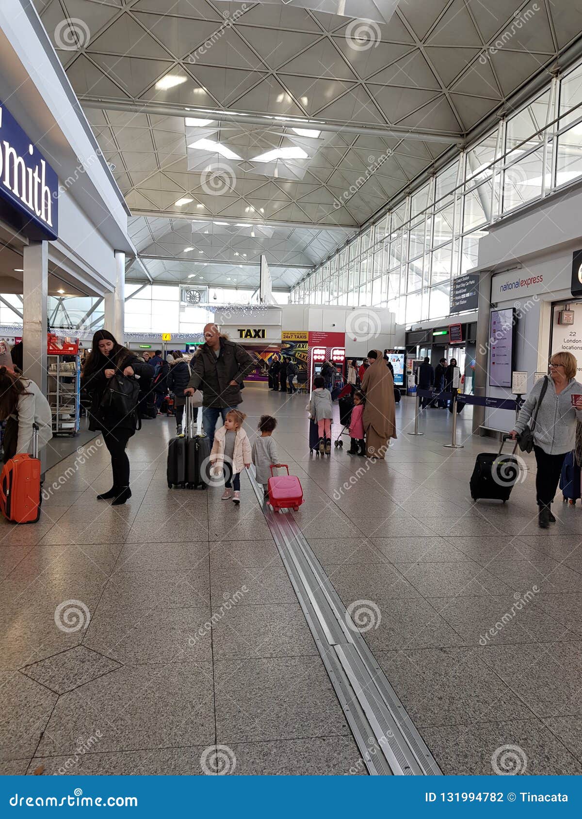 Stansted Airport editorial photography. Image of transportation 131994782