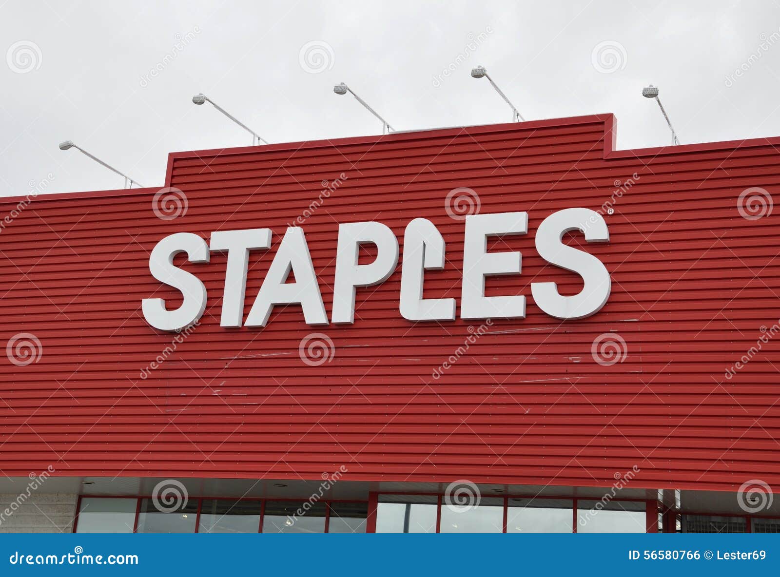 Sign for staples hi-res stock photography and images - Alamy