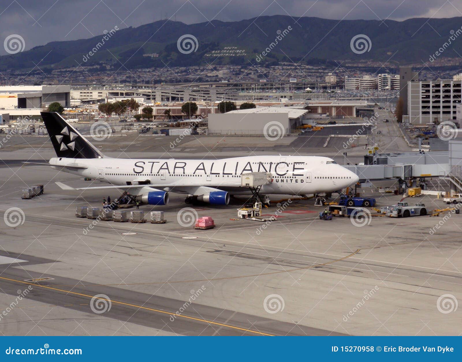 Star alliance app logo editorial photography. Image of flights - 75148652