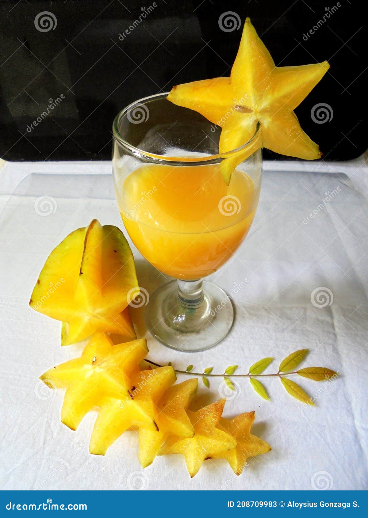 Star Fruit Juice is a Drink Made from Star Fruit & X28;averrhoa