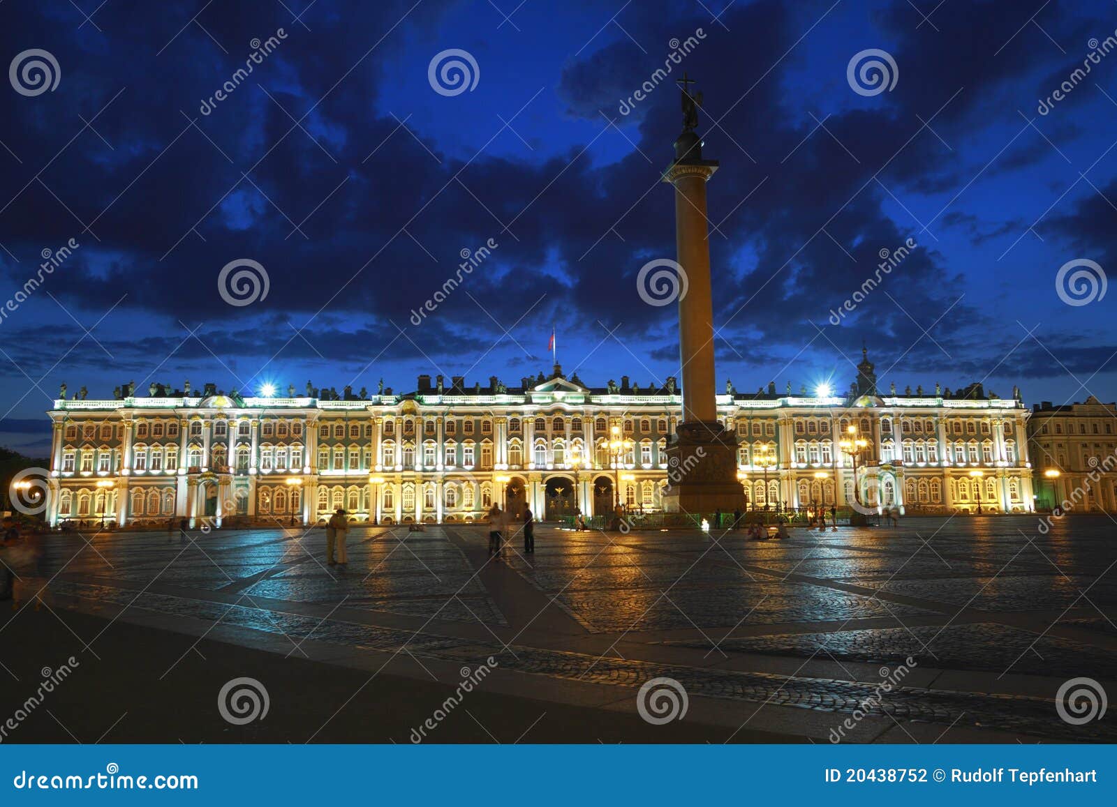The State Hermitage Museum editorial photography. Image of courtyard ...
