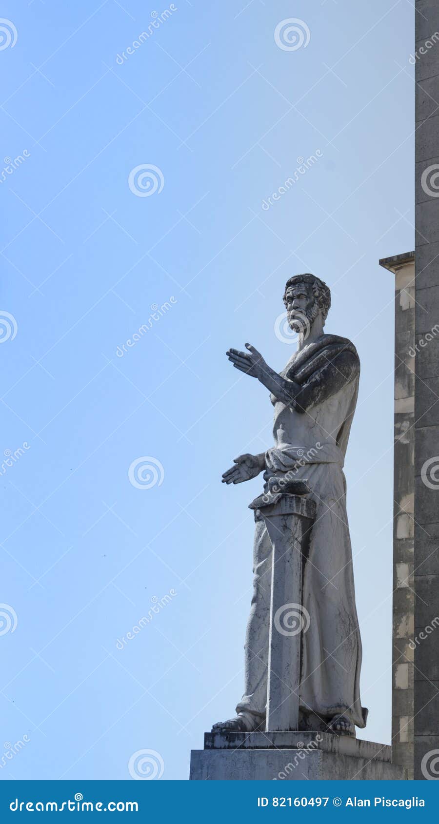 statue in coimbra university