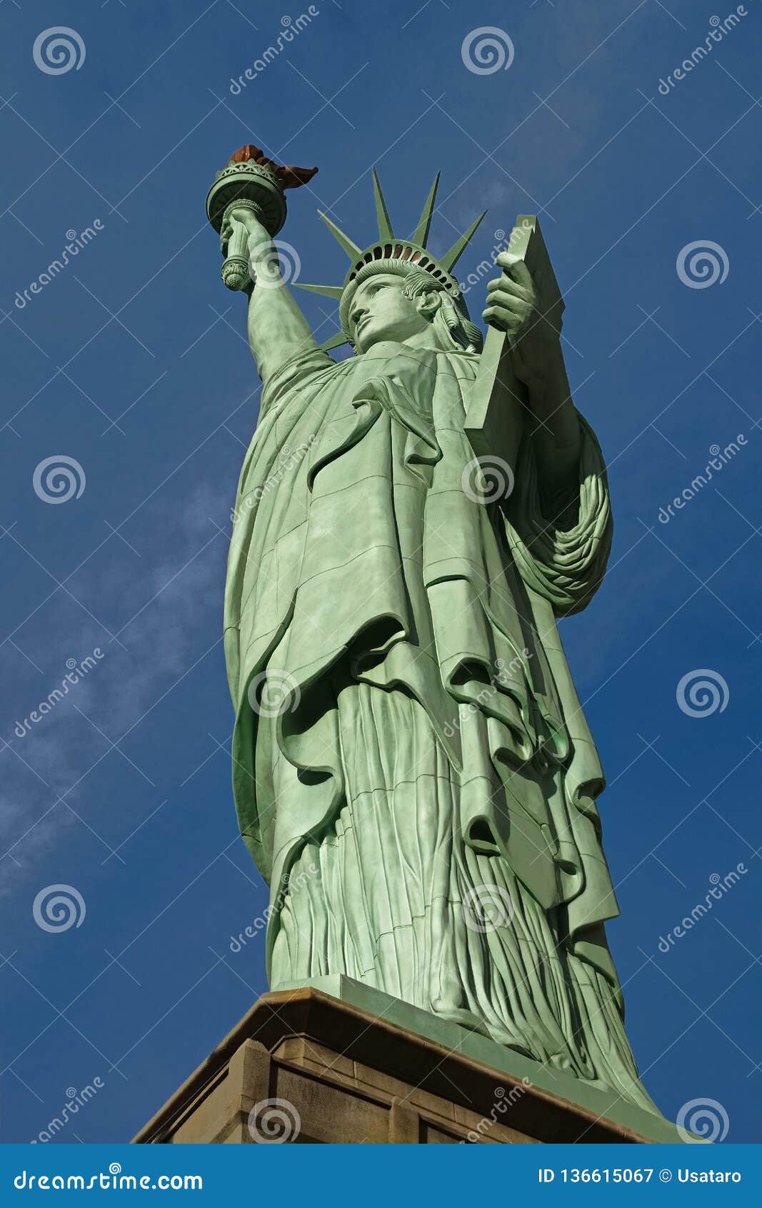 Statue De La Liberté Et Du Coucher Du Soleil De New York