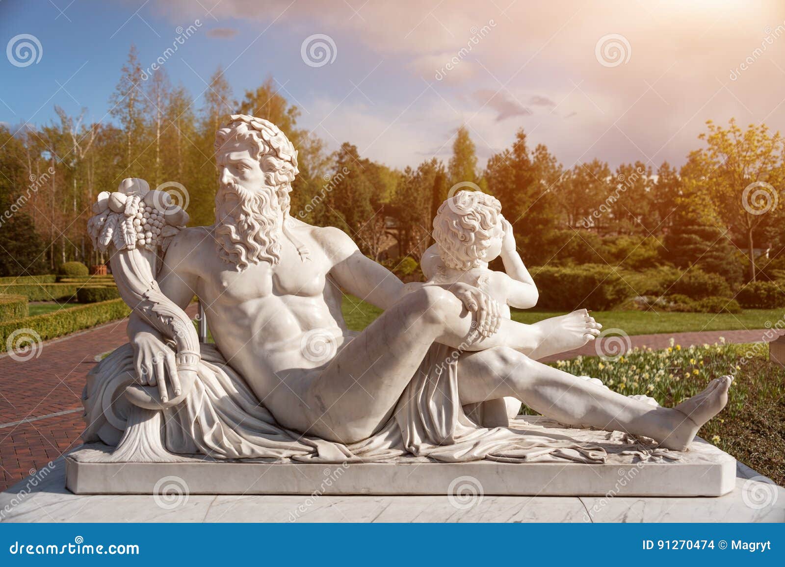 Statue Avec Corne D'Abondance Fruit Sculpture en Pierre Jardin Hauteur 90 B 23 