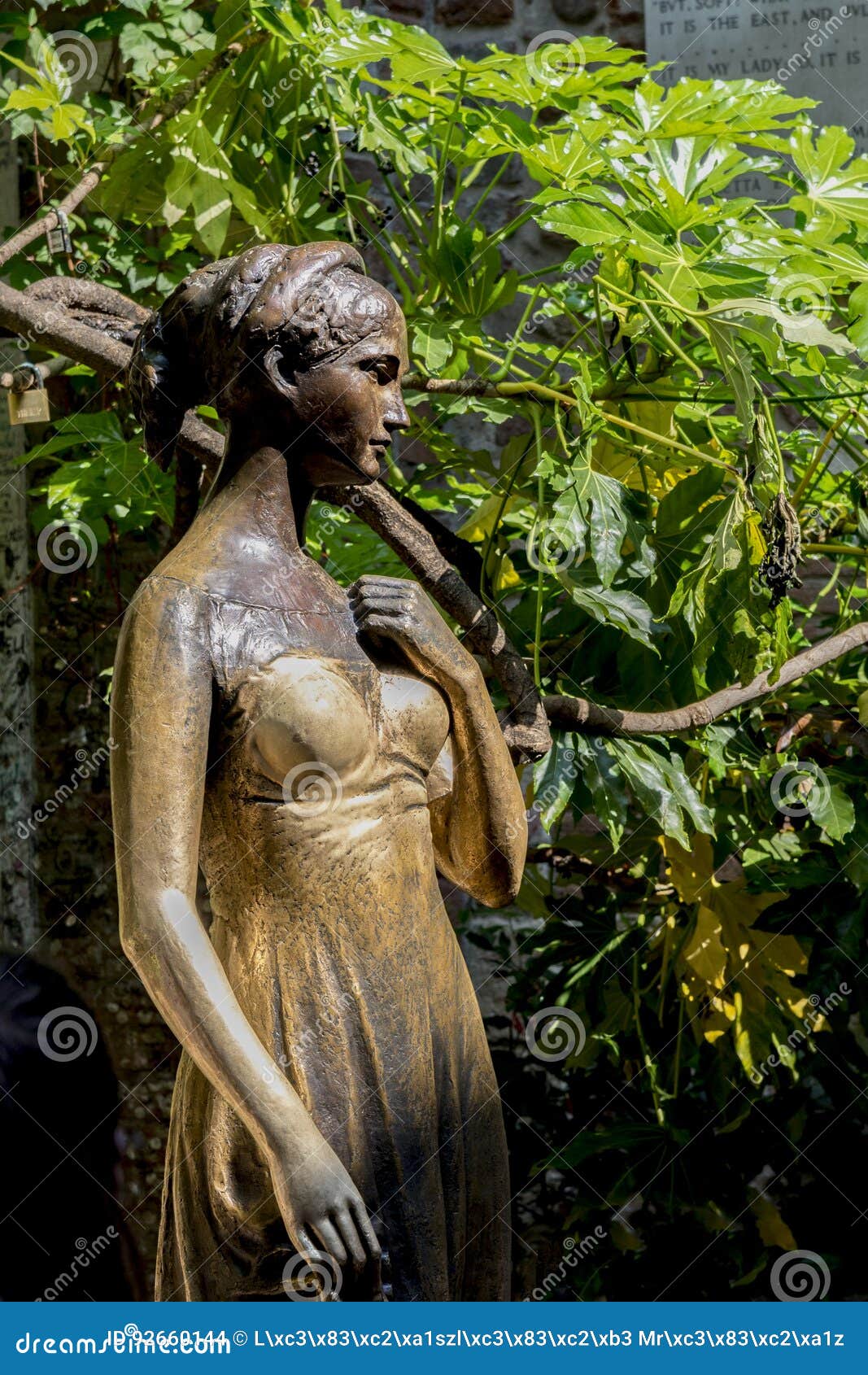 Statue du ` s de Juliet à Vérone, Italie. Statue du ` s de Juliet à la maison à Vérone, Italie - Casa di Giulietta