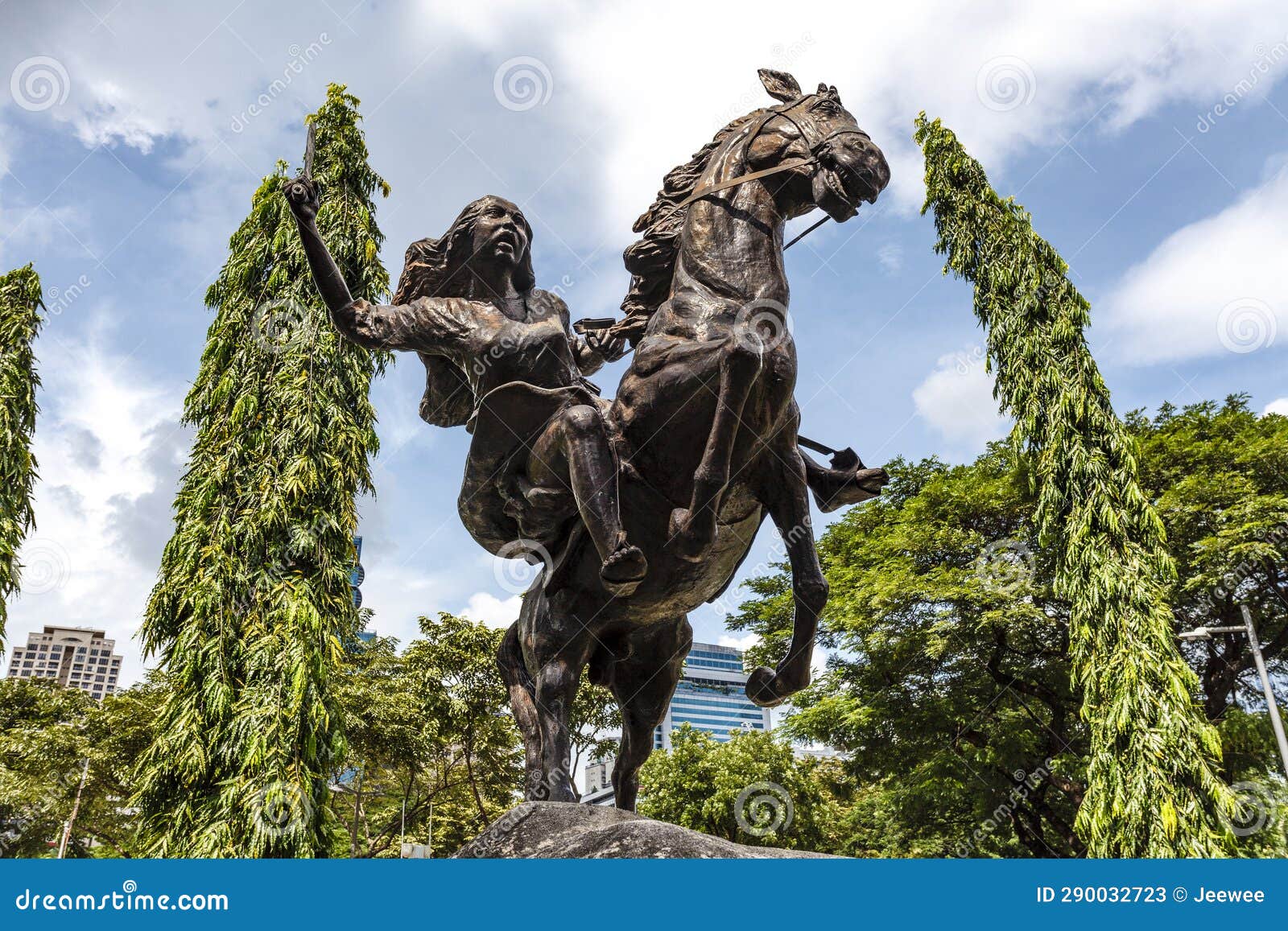 Statue of Female Warrior - Gabriela Silang - on a Horse in Makati ...