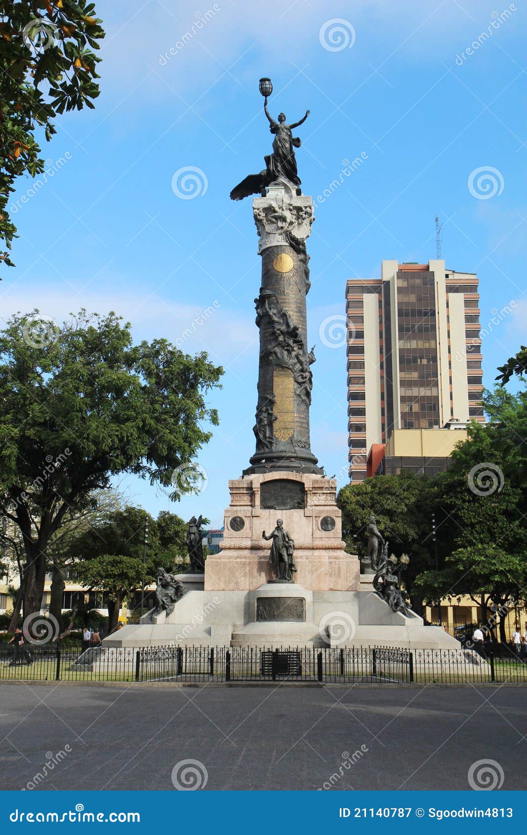statue of liberty in guayaquil, ecuador