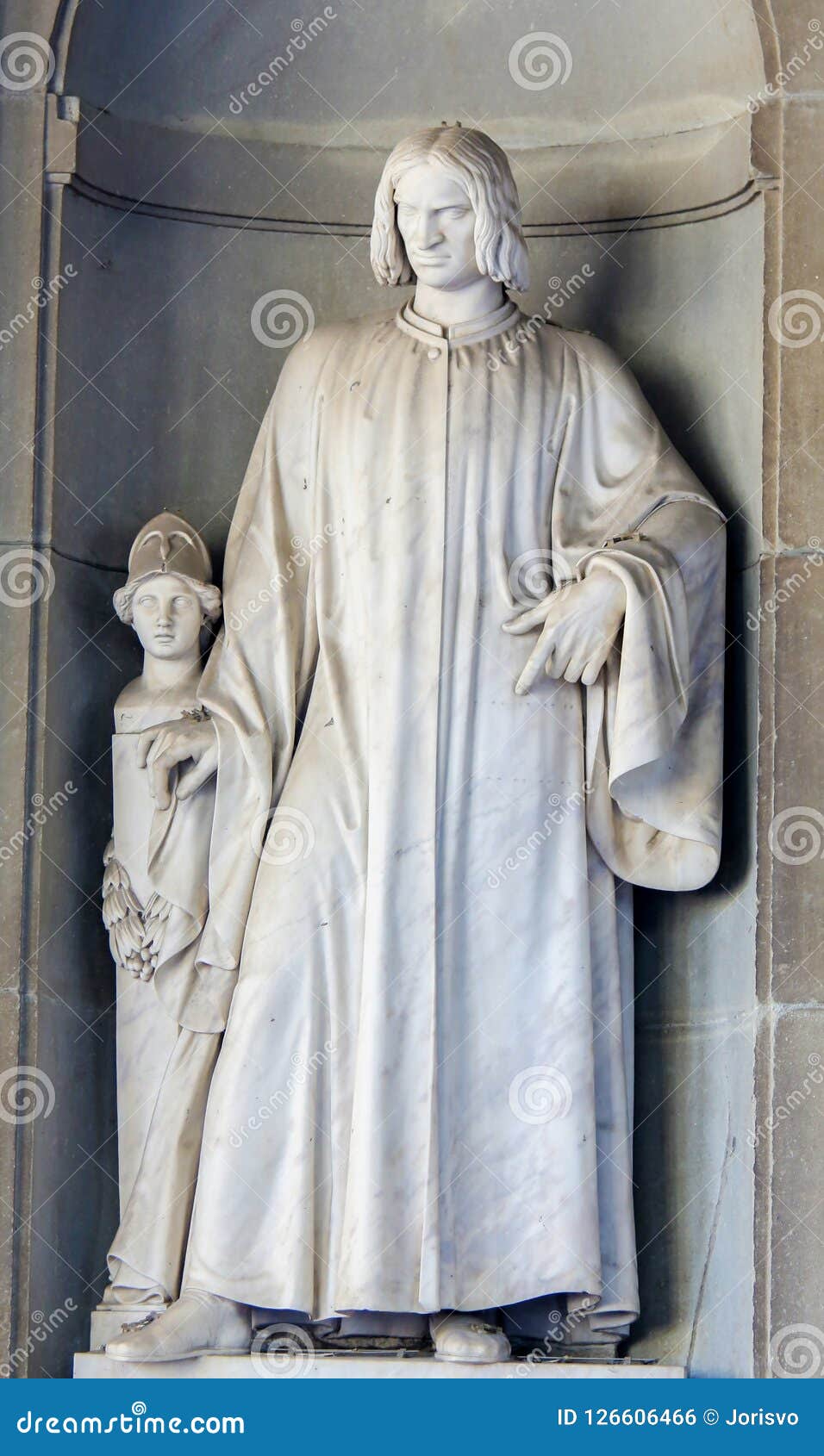 statue of lorenzo de medici in florence