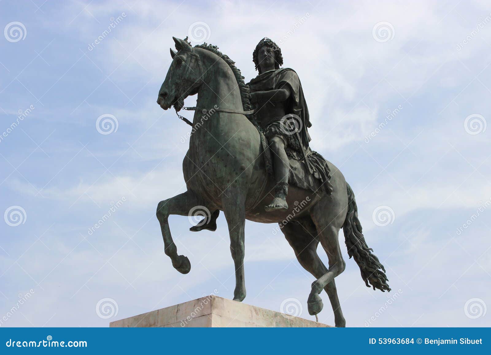 statue of louis xiv on horseback