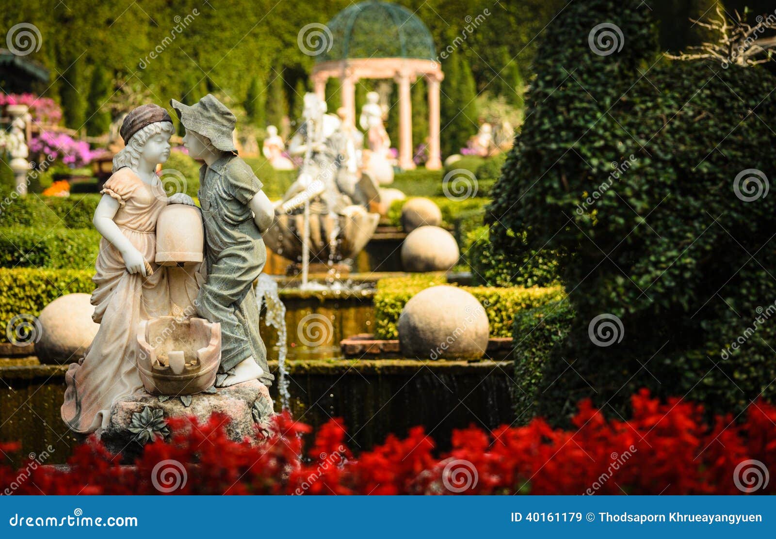 Statue Park Two Children Stock Image Image Of Decorative 40161179