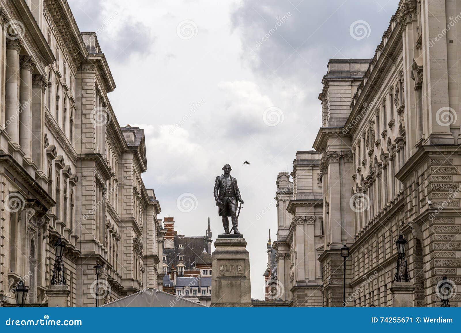 statue of robert clive, 1st baron clive, by john tweed