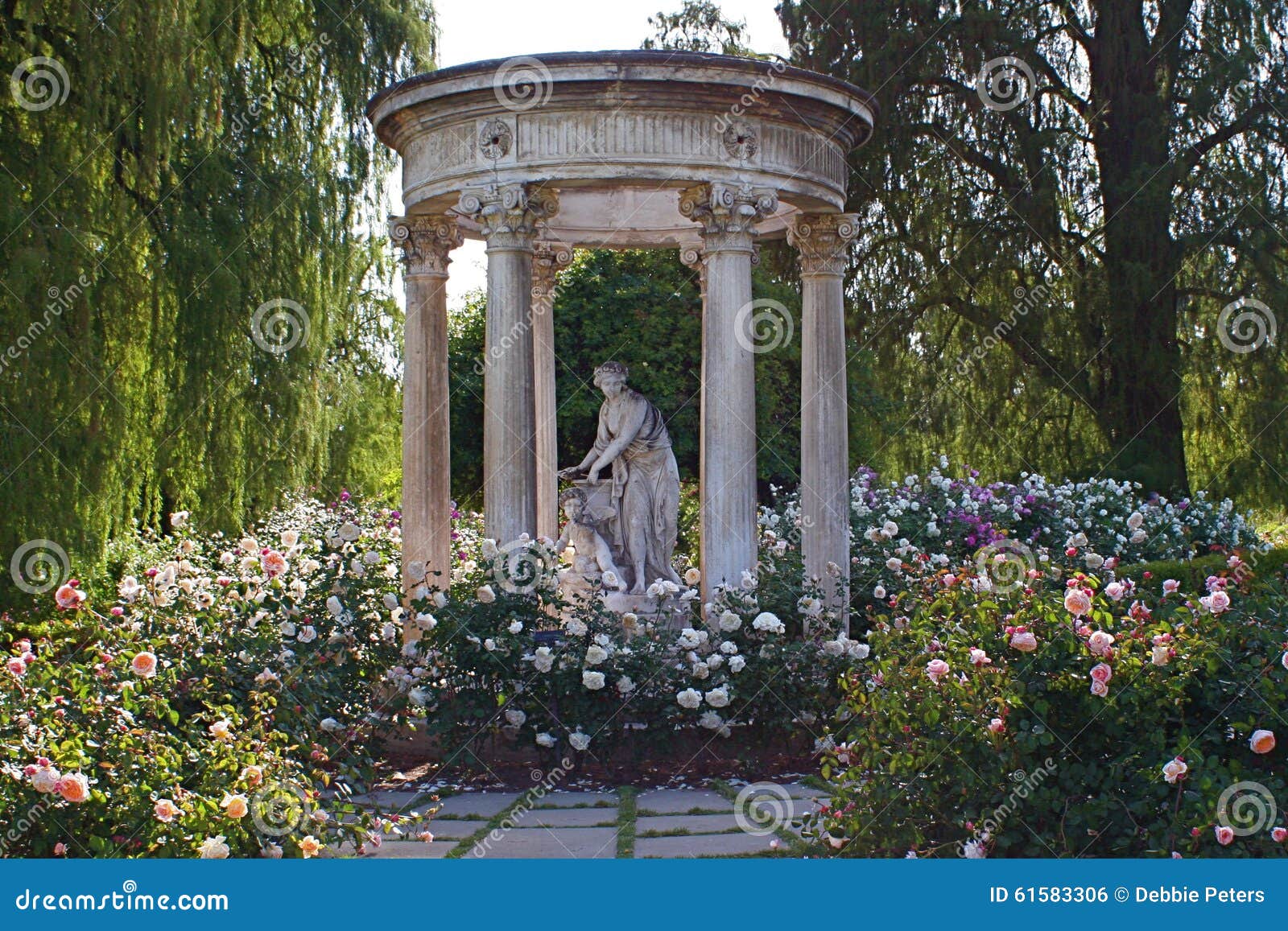 Statue In Rose Garden An Huntington Bibliothek Und Garten